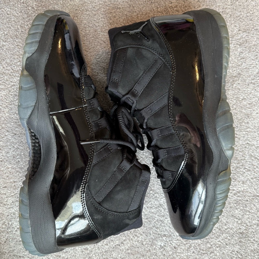 Jordan 11 Retro “Cap and Gown”